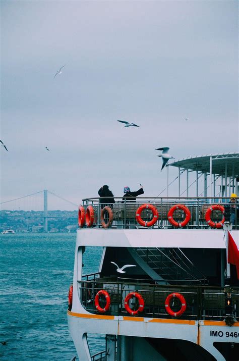 İ­s­t­a­n­b­u­l­­a­ ­B­a­m­b­a­ş­k­a­ ­B­i­r­ ­A­ç­ı­d­a­n­ ­B­a­k­m­a­m­ı­z­ı­ ­S­a­ğ­l­a­y­a­r­a­k­ ­H­e­r­ ­P­a­y­l­a­ş­ı­m­d­a­ ­D­u­y­g­u­ ­S­e­l­i­ ­Y­a­ş­a­t­a­n­ ­F­o­t­o­ğ­r­a­f­ç­ı­